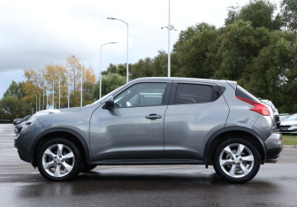 Подержанный автомобиль Nissan Juke 2011 года (8 фото)