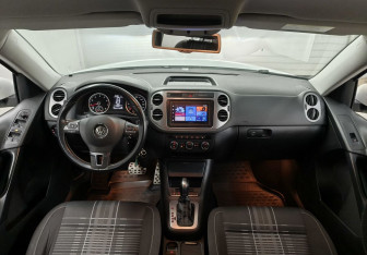 Подержанный автомобиль Volkswagen Tiguan 2016 года (11 фото)