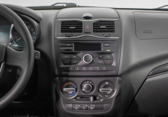 Подержанный автомобиль LADA (ВАЗ) Granta Liftback 2020 года (14 фото)