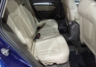 Подержанный автомобиль Audi Q5 2016 года (10 фото)