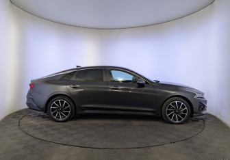Подержанный автомобиль Kia K5 2020 года (4 фото)