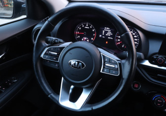 Подержанный автомобиль Kia Cerato Sedan 2021 года (14 фото)