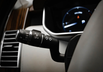 Подержанный автомобиль Land Rover Range Rover 2016 года (11 фото)