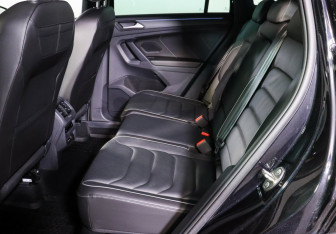 Подержанный автомобиль Volkswagen Tiguan 2021 года (20 фото)