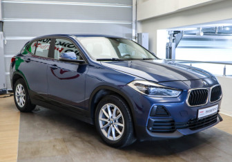 Подержанный автомобиль BMW X2 2021 года (3 фото)