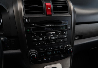 Подержанный автомобиль Honda CR-V 2012 года (16 фото)