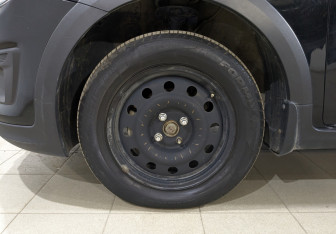 Подержанный автомобиль Kia Rio Hatchback 2020 года (12 фото)