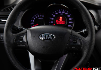 Подержанный автомобиль Kia Rio Sedan 2013 года (12 фото)
