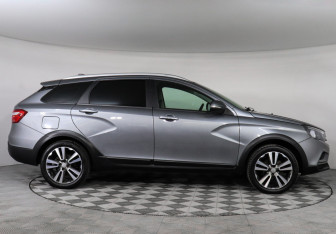 Подержанный автомобиль LADA (ВАЗ) Vesta Wagon 2019 года (4 фото)
