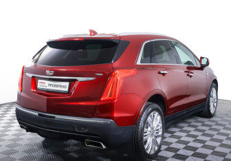 Подержанный автомобиль Cadillac XT5 2017 года (5 фото)