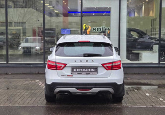 Подержанный автомобиль LADA (ВАЗ) Vesta Wagon 2019 года (7 фото)