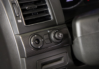 Подержанный автомобиль Chevrolet Captiva 2013 года (16 фото)