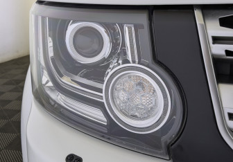 Подержанный автомобиль Land Rover Discovery 2015 года (11 фото)