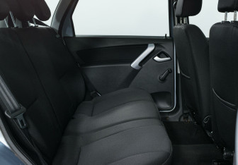 Подержанный автомобиль Datsun mi-DO 2015 года (11 фото)