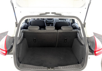 Подержанный автомобиль Ford Focus Hatchback 2018 года (10 фото)