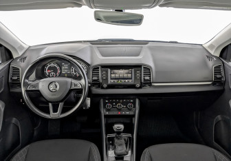 Подержанный автомобиль Skoda Karoq 2020 года (13 фото)
