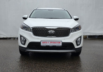 Подержанный автомобиль Kia Sorento 2017 года (2 фото)