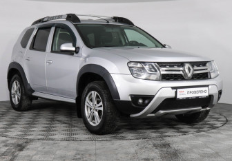 Подержанный автомобиль Renault Duster 2018 года (3 фото)