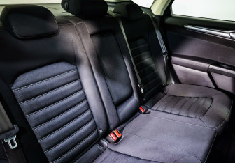 Подержанный автомобиль Ford Mondeo Sedan 2017 года (13 фото)