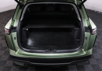 Подержанный автомобиль Jaecoo J7 2024 года (10 фото)