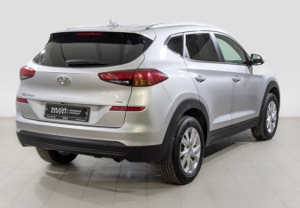 Подержанный автомобиль Hyundai Tucson 2020 года (5 фото)