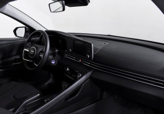 Подержанный автомобиль Hyundai Elantra Sedan 2021 года (10 фото)