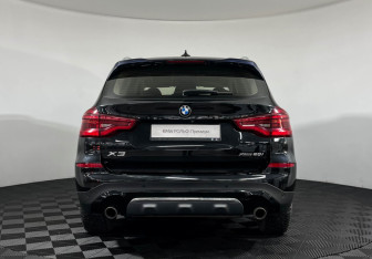 Подержанный автомобиль BMW X3 2019 года (4 фото)