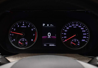 Подержанный автомобиль Kia K5 2020 года (12 фото)