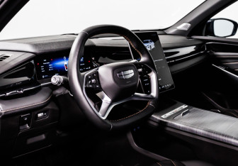 Подержанный автомобиль Geely Preface 2024 года (12 фото)