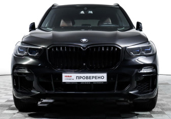 Подержанный автомобиль BMW X5 2021 года (2 фото)
