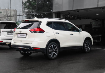 Подержанный автомобиль Nissan X-Trail 2021 года (4 фото)