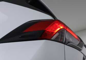 Подержанный автомобиль Toyota RAV4 2021 года (22 фото)