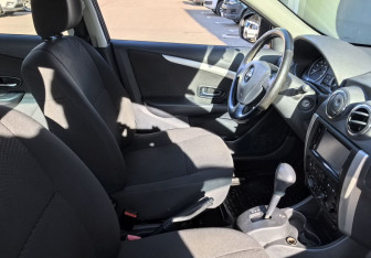 Подержанный автомобиль Nissan Almera Sedan 2014 года (12 фото)