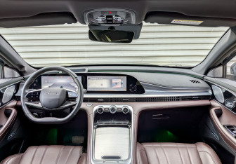 Подержанный автомобиль Exeed TXL 2023 года (14 фото)