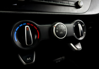 Подержанный автомобиль Kia Rio Hatchback 2021 года (25 фото)