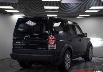 Подержанный автомобиль Land Rover Discovery 2012 года (22 фото)