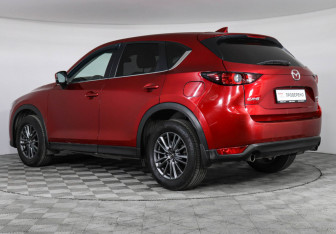 Подержанный автомобиль Mazda CX-5 2018 года (7 фото)