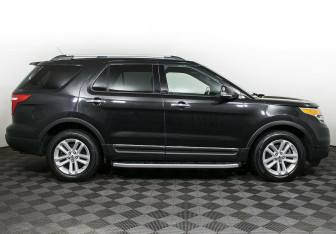 Подержанный автомобиль Ford Explorer 2012 года (4 фото)