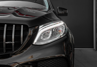 Подержанный автомобиль Mercedes-Benz GLE 2016 года (43 фото)