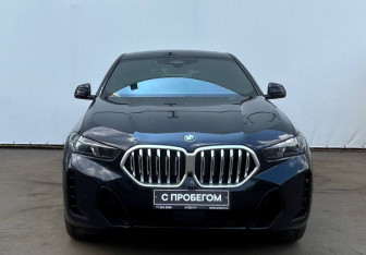 Подержанный автомобиль BMW X6 2023 года (2 фото)