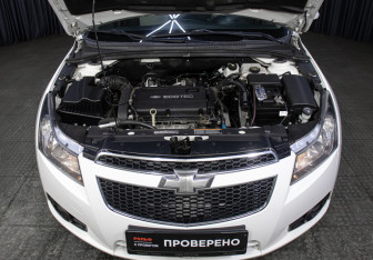 Подержанный автомобиль Chevrolet Cruze Sedan 2011 года (9 фото)