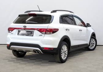 Подержанный автомобиль Kia Rio Hatchback 2020 года (5 фото)