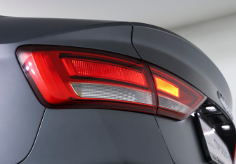 Подержанный автомобиль Audi A3 Sedan 2020 года (19 фото)
