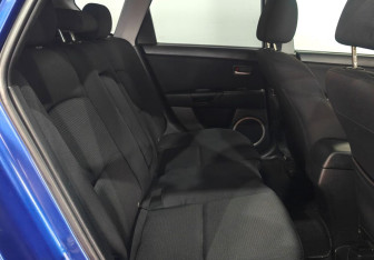 Подержанный автомобиль Mazda 3 Hatchback 2007 года (10 фото)