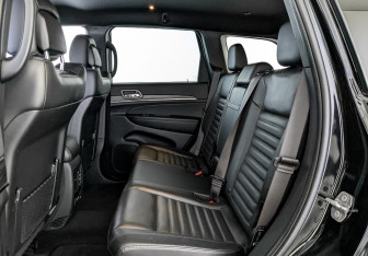Подержанный автомобиль Jeep Grand Cherokee 2021 года (18 фото)