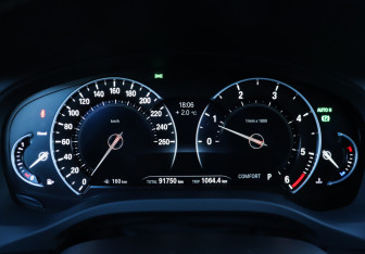 Подержанный автомобиль BMW X3 2019 года (11 фото)