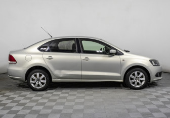 Подержанный автомобиль Volkswagen Polo Sedan 2011 года (4 фото)