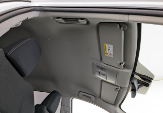 Подержанный автомобиль Toyota RAV4 2018 года (22 фото)