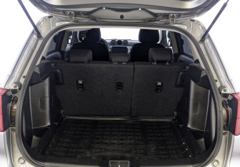 Подержанный автомобиль Suzuki Vitara 2022 года (10 фото)