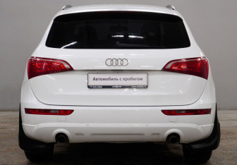 Подержанный автомобиль Audi Q5 2011 года (6 фото)